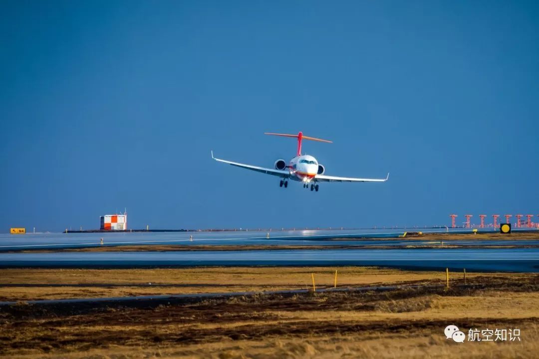 成功凯旋!ARJ21冰岛大侧风第一现场全景记录! 成功凯旋!ARJ21冰岛大侧风第一现场全景记录!
