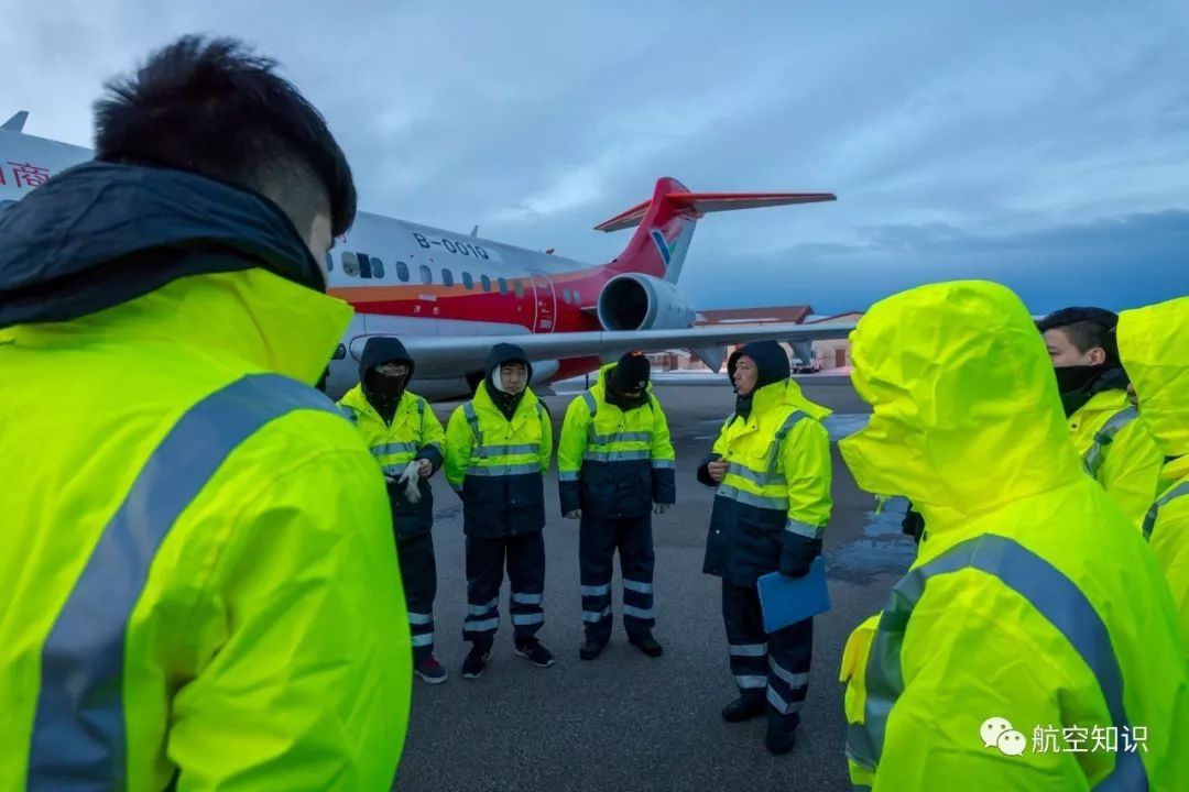 成功凯旋!ARJ21冰岛大侧风第一现场全景记录! 成功凯旋!ARJ21冰岛大侧风第一现场全景记录!